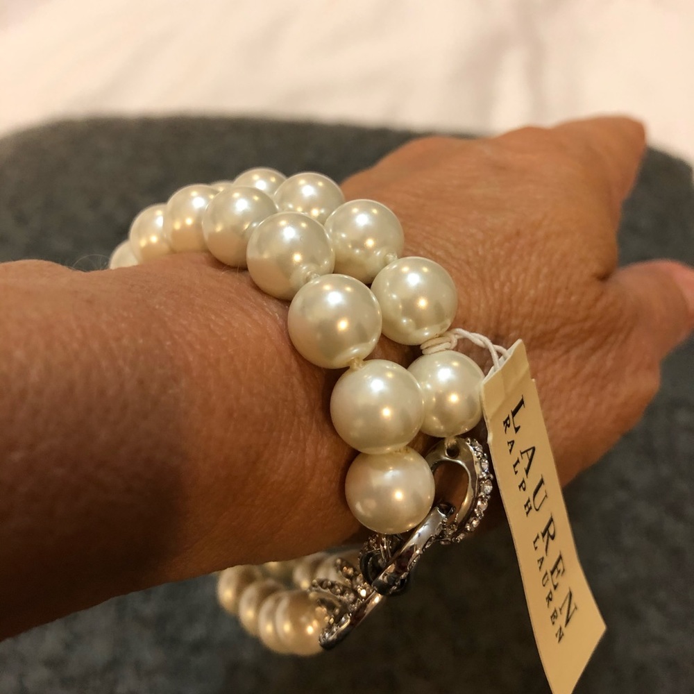 Faux pearl bracelet can convert to necklace